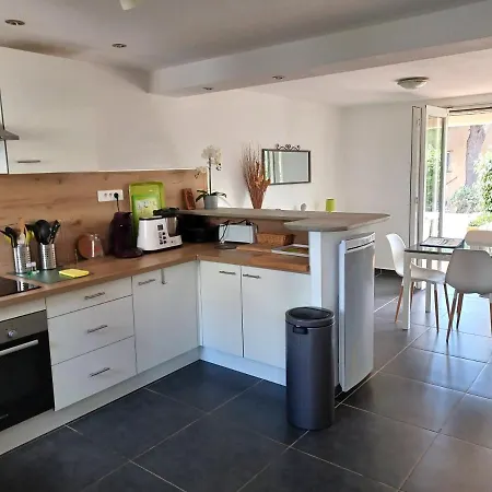 Cote Indigo - 7 Personnes, 3 Chambres, 3 Terrasses - A 150 De La Saint-Pierre-la-Mer (Aude)