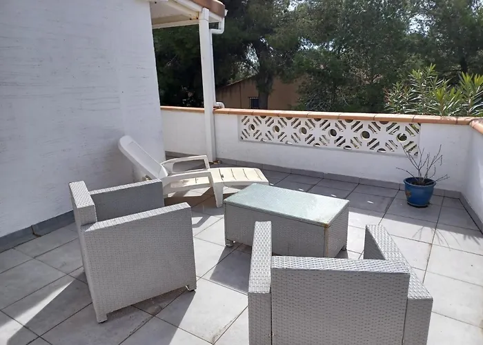 Villa Cote Indigo - 7 Personnes, 3 Chambres, 3 Terrasses - A 150 De La *